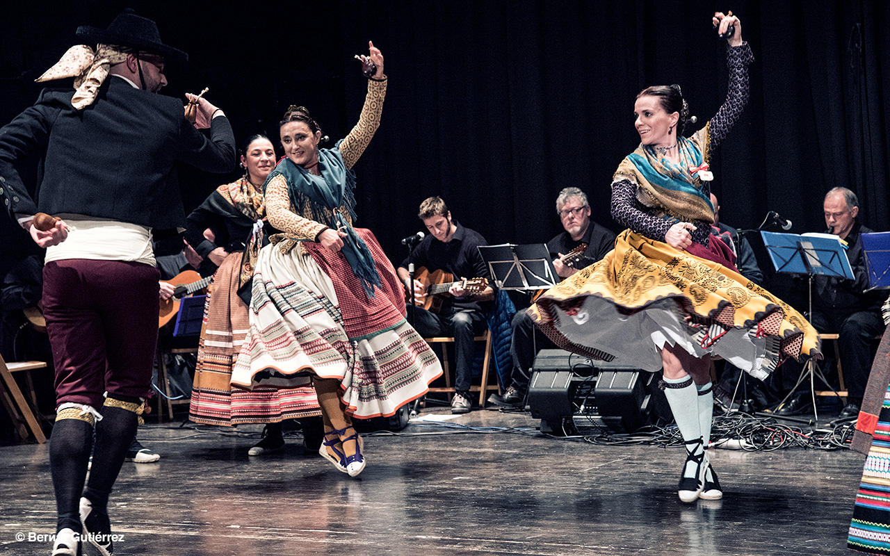 VI Temporada de Folklore de Picanya. © Foto: Bernat Gutiérrez | Nat Estudi