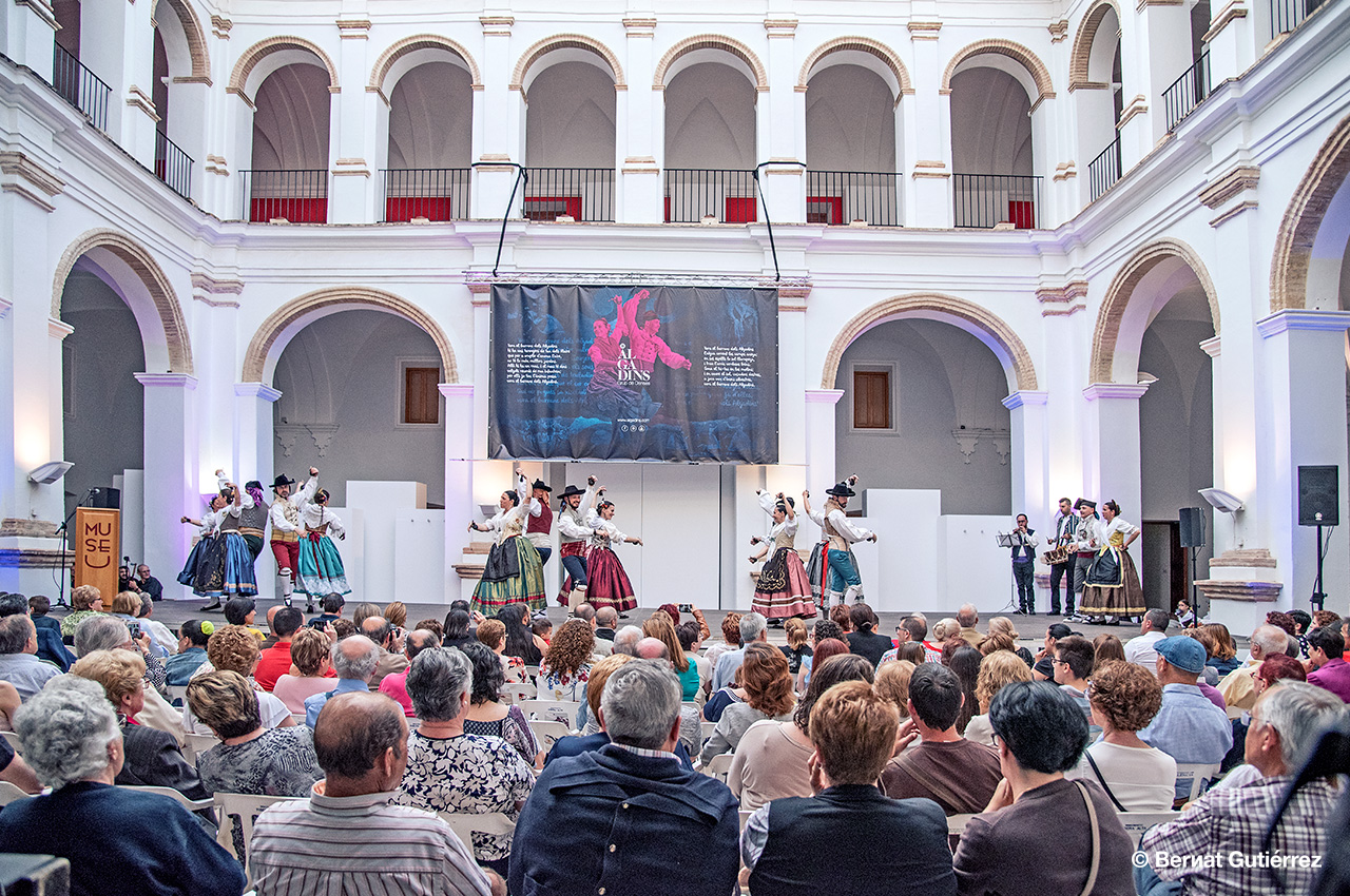 ‘Si Vas a Buscar-te Nòvia’. © Foto: Bernat Gutiérrez | Nat Estudi