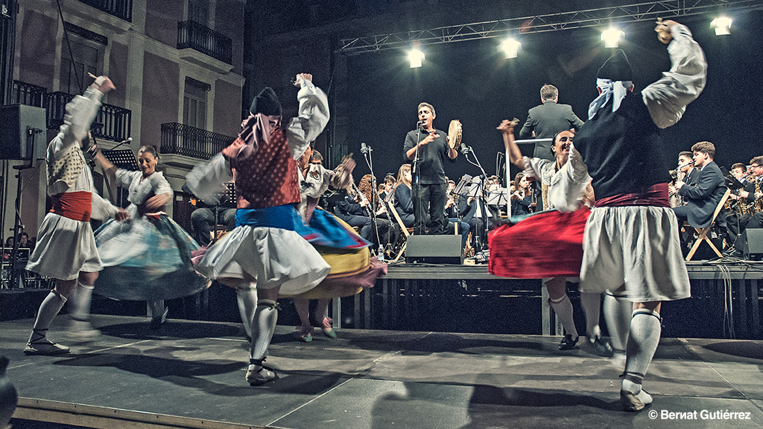 ‘Botifarra a Banda’. Actuación. © Foto: Bernat Gutiérrez | Nat Estudi
